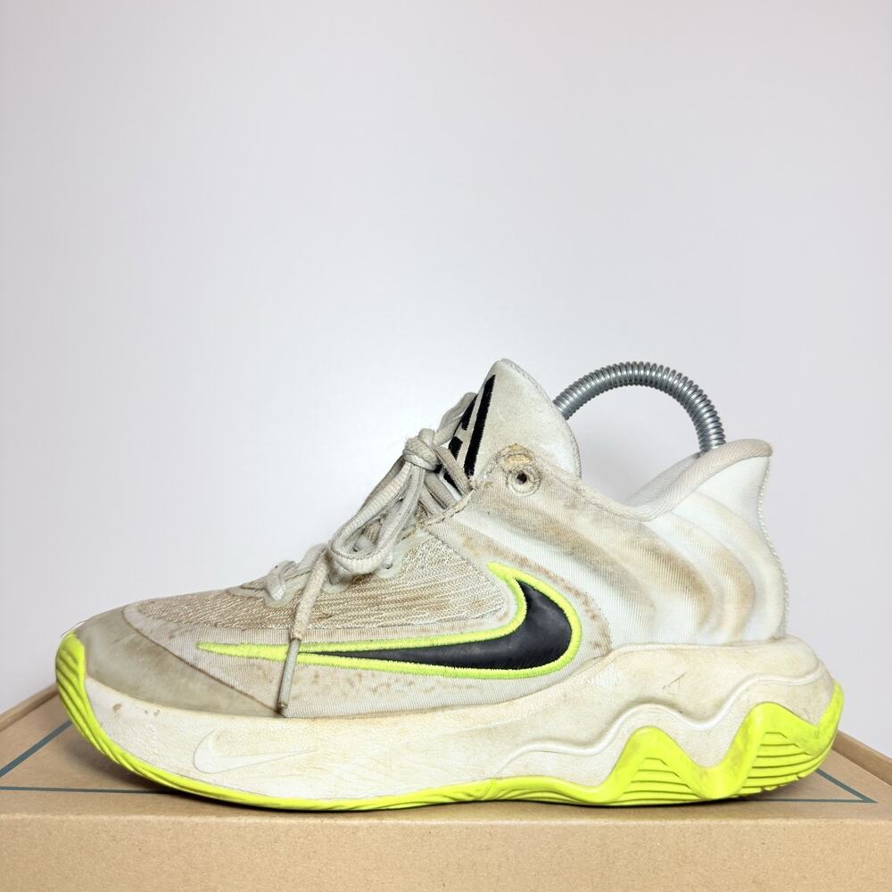 Nike Giannis Immortality 4 White Volt Youth Size 4Y Boys Basketball Shoes